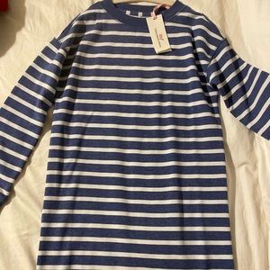 Girls size 10-12 blue n white cotton vineyard vines long sleeve dress